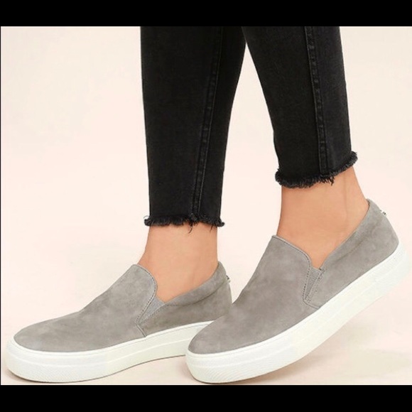 Steve Madden Slide On Runner - Picture 2 of 5